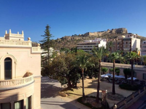 Bright flat with view to the Castle and the Museum
